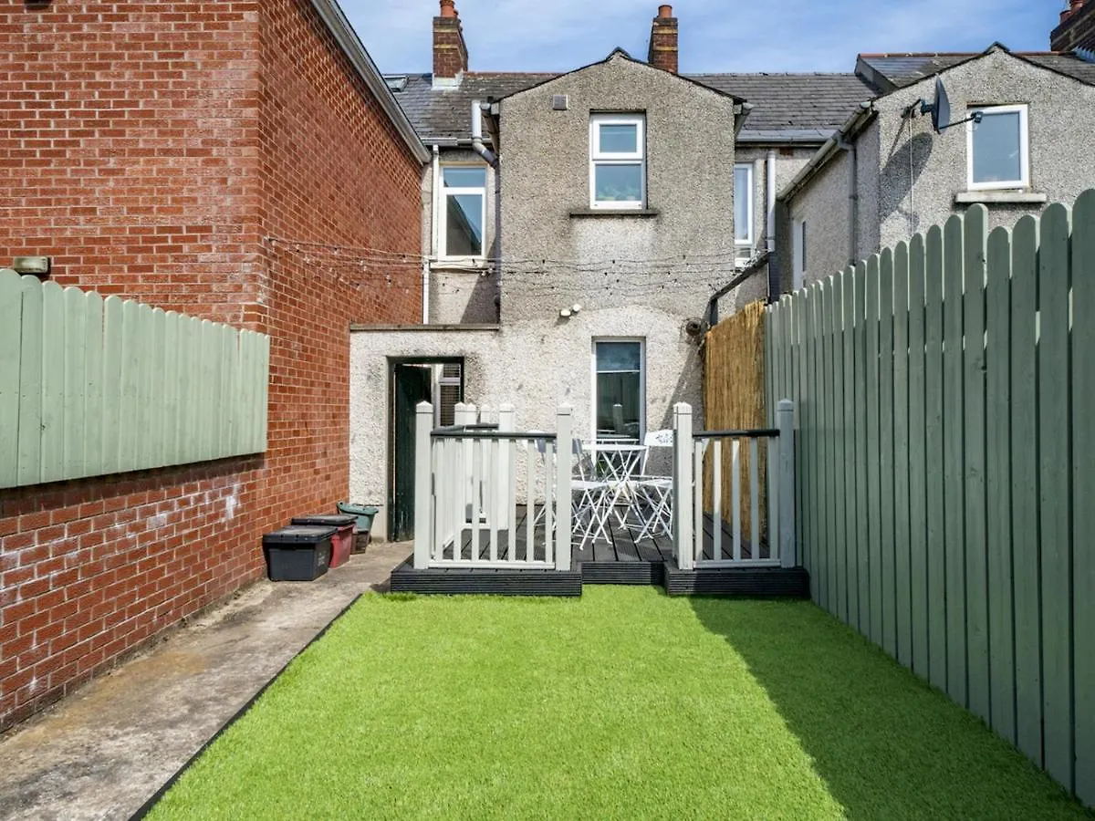 Pass The Keys Amazing 2Br Townhouse In Fab District - Queens Uni Belfast